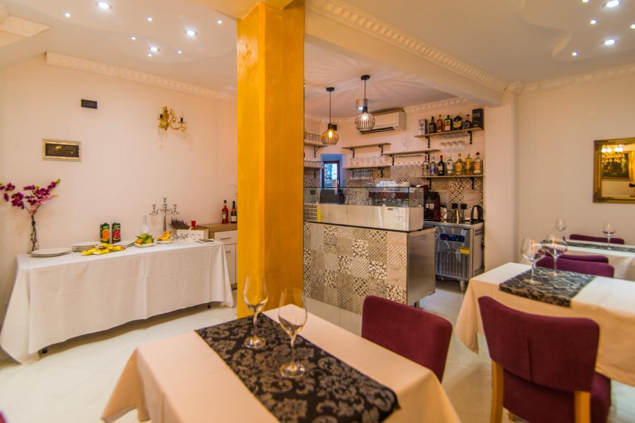 Bella Natka Bed And Breakfast โรวีน ภายนอก รูปภาพ