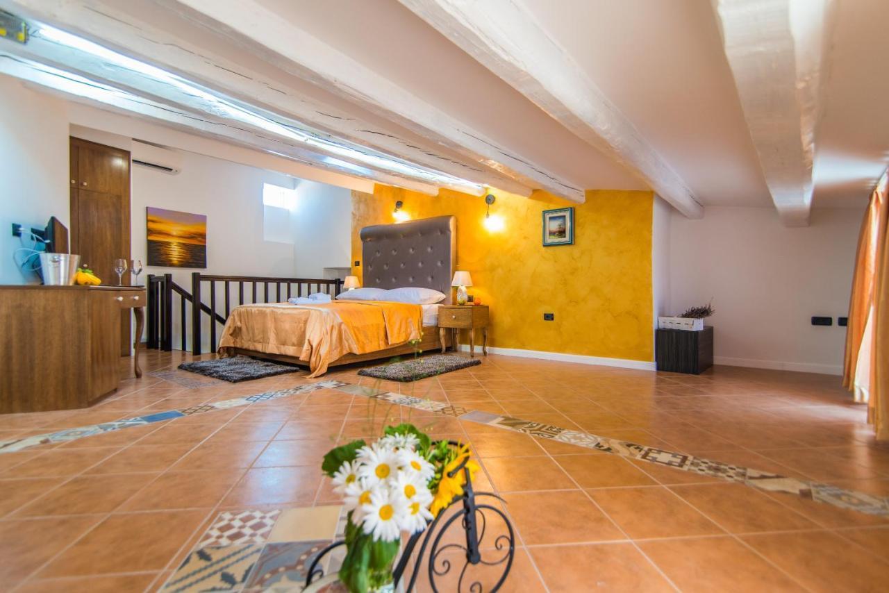Bella Natka Bed And Breakfast โรวีน ภายนอก รูปภาพ
