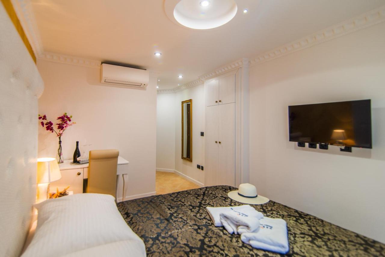 Bella Natka Bed And Breakfast โรวีน ภายนอก รูปภาพ