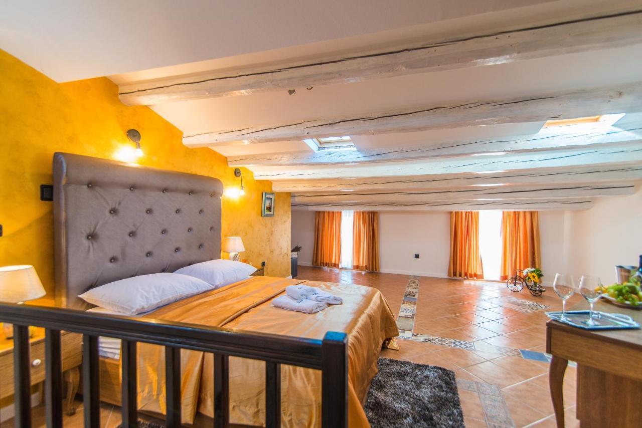Bella Natka Bed And Breakfast โรวีน ภายนอก รูปภาพ