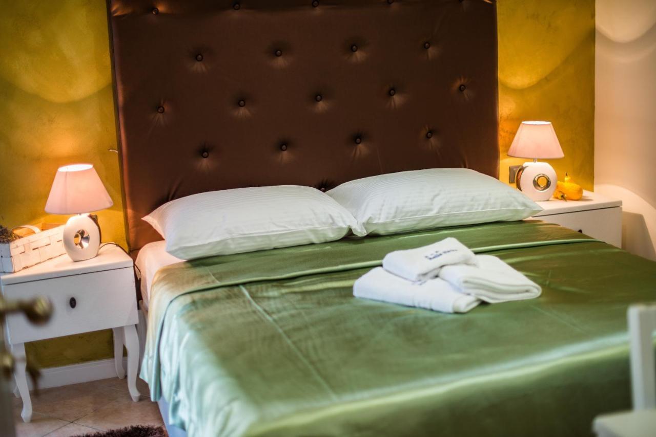 Bella Natka Bed And Breakfast โรวีน ภายนอก รูปภาพ